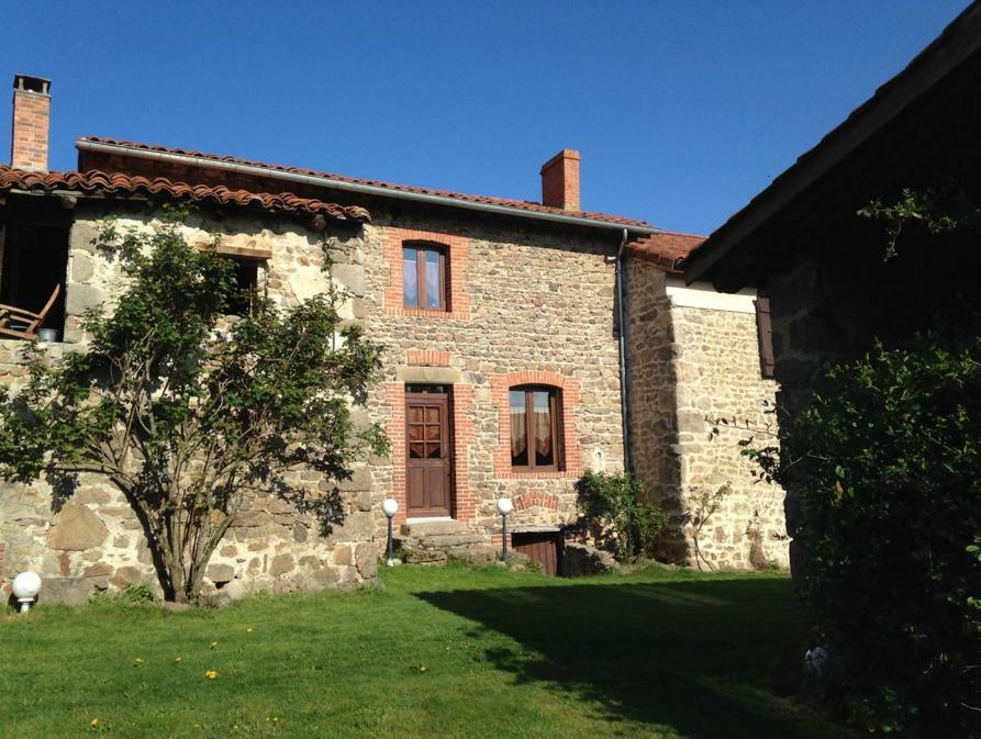 De L'elevage De La Mure Holiday home *